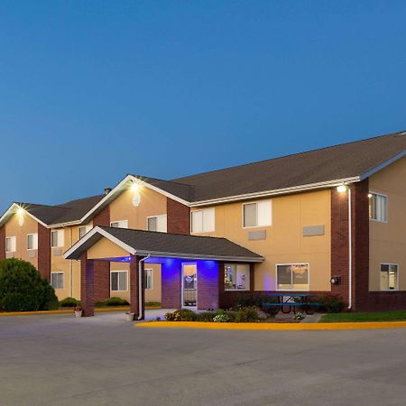 Baymont By Wyndham Fort Dodge Εξωτερικό φωτογραφία