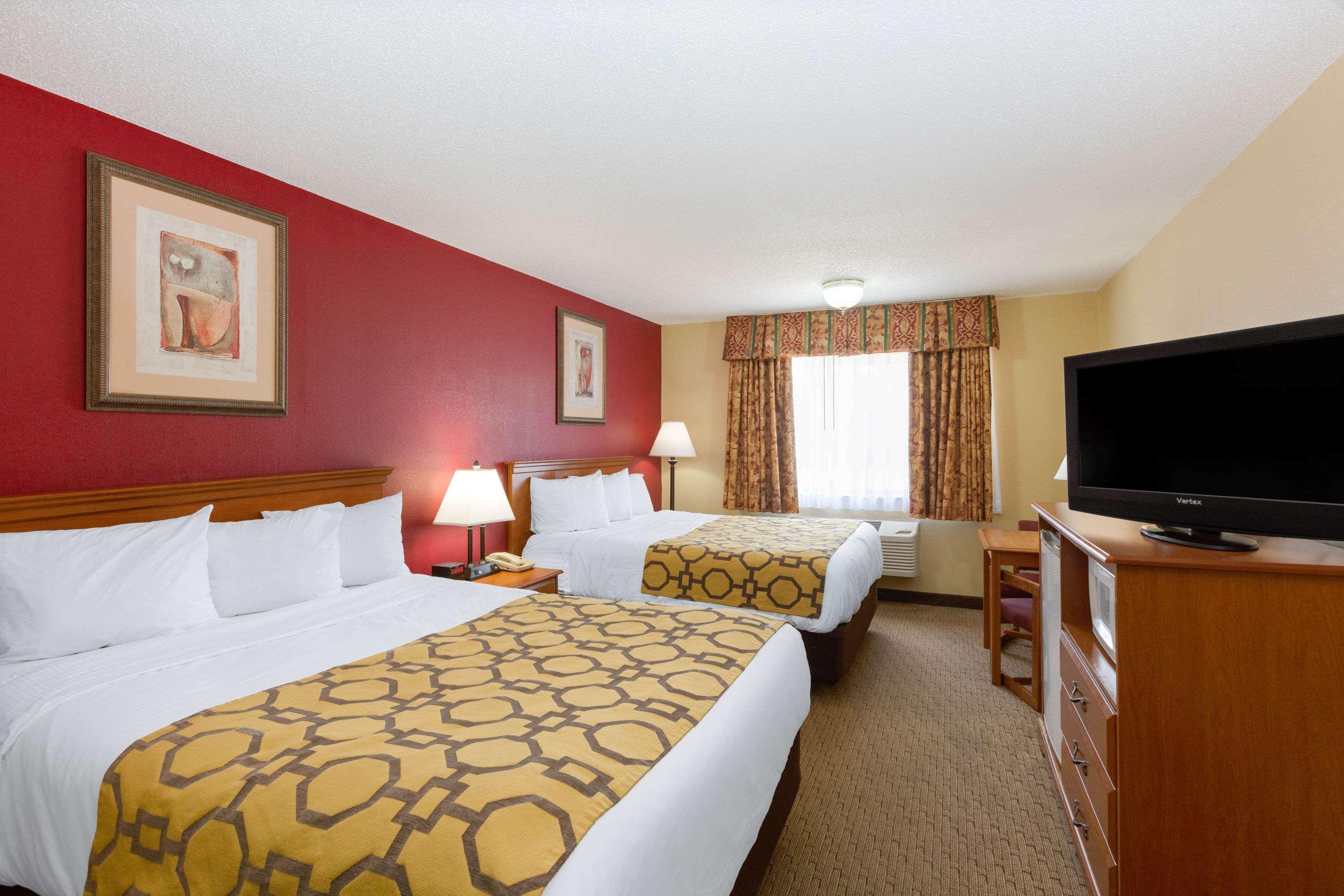Baymont By Wyndham Fort Dodge Εξωτερικό φωτογραφία