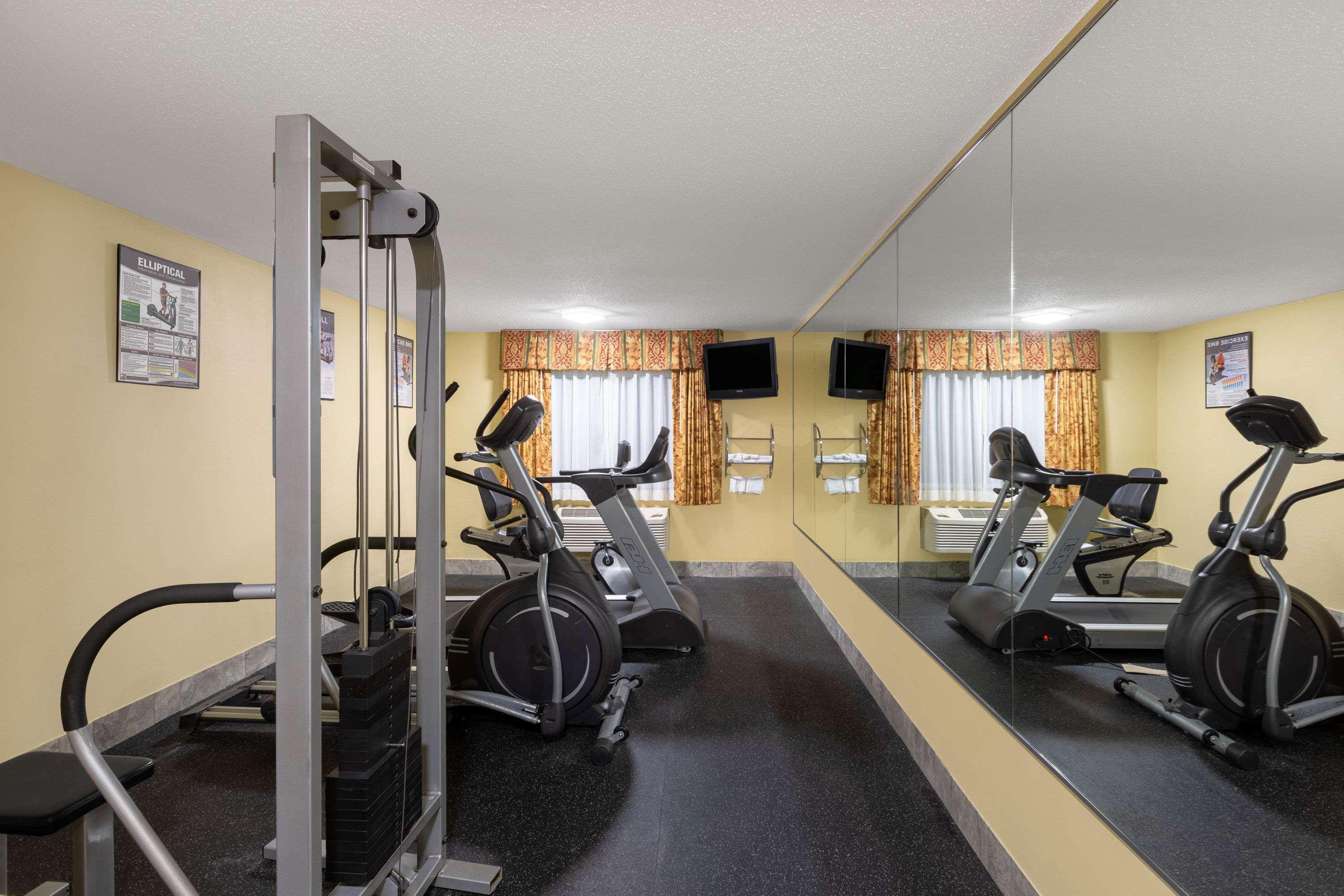 Baymont By Wyndham Fort Dodge Εξωτερικό φωτογραφία