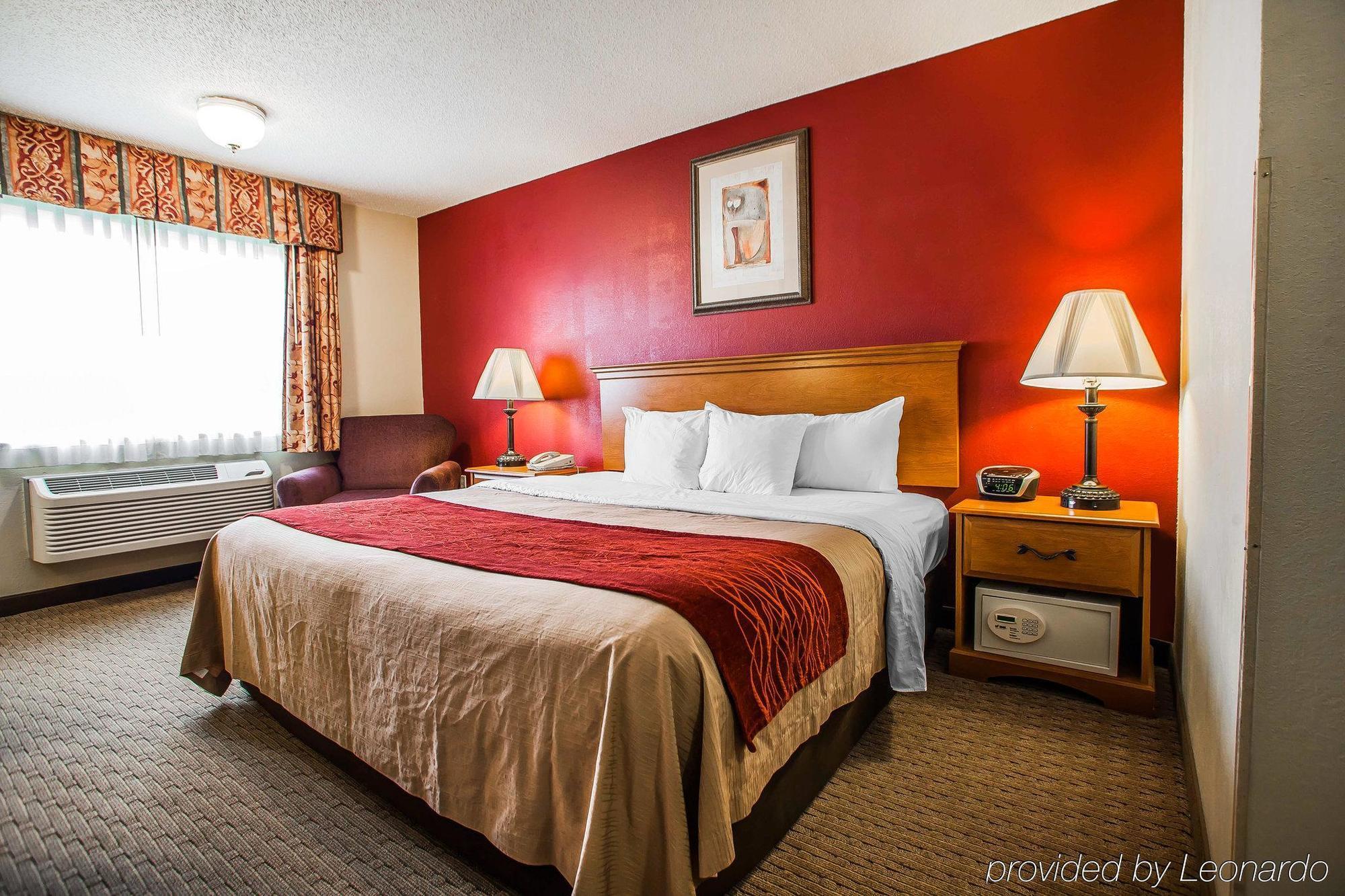 Baymont By Wyndham Fort Dodge Εξωτερικό φωτογραφία