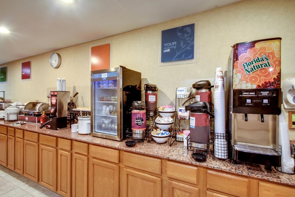 Baymont By Wyndham Fort Dodge Εξωτερικό φωτογραφία