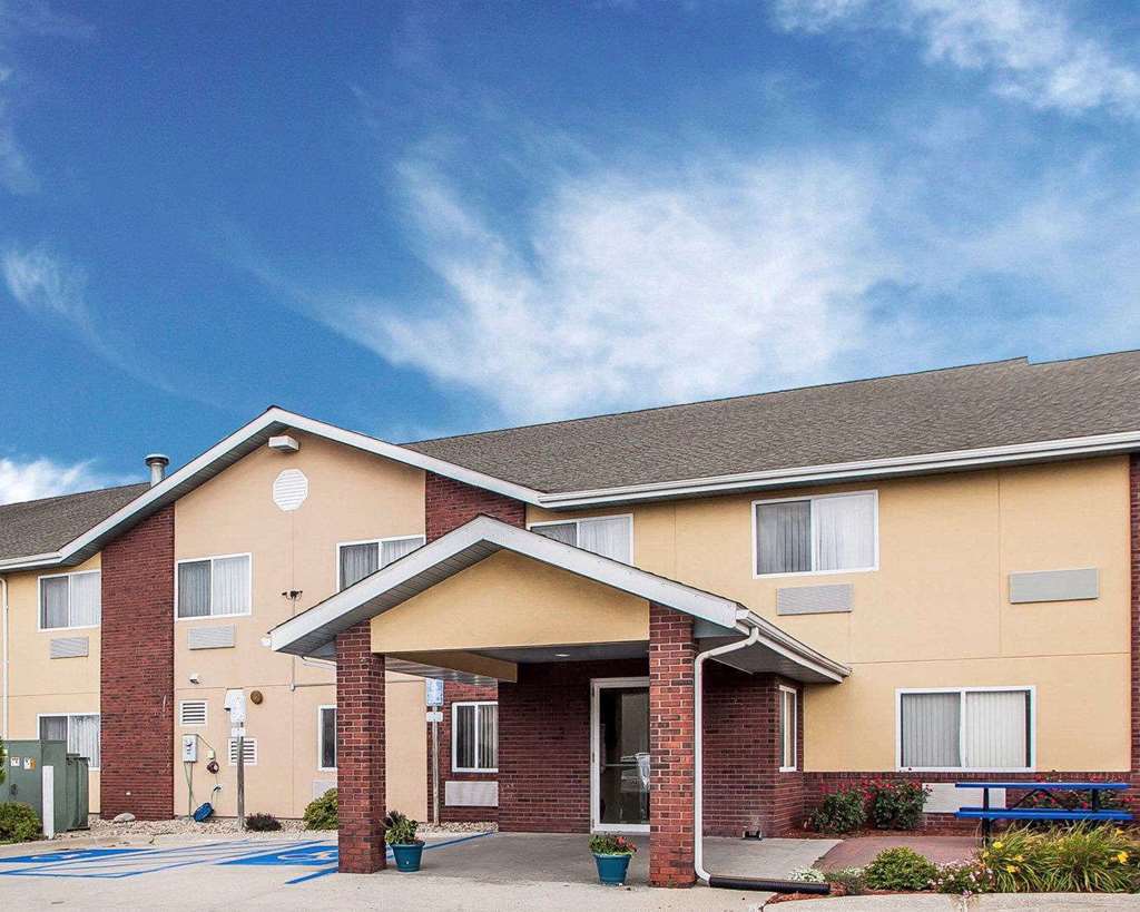 Baymont By Wyndham Fort Dodge Εξωτερικό φωτογραφία