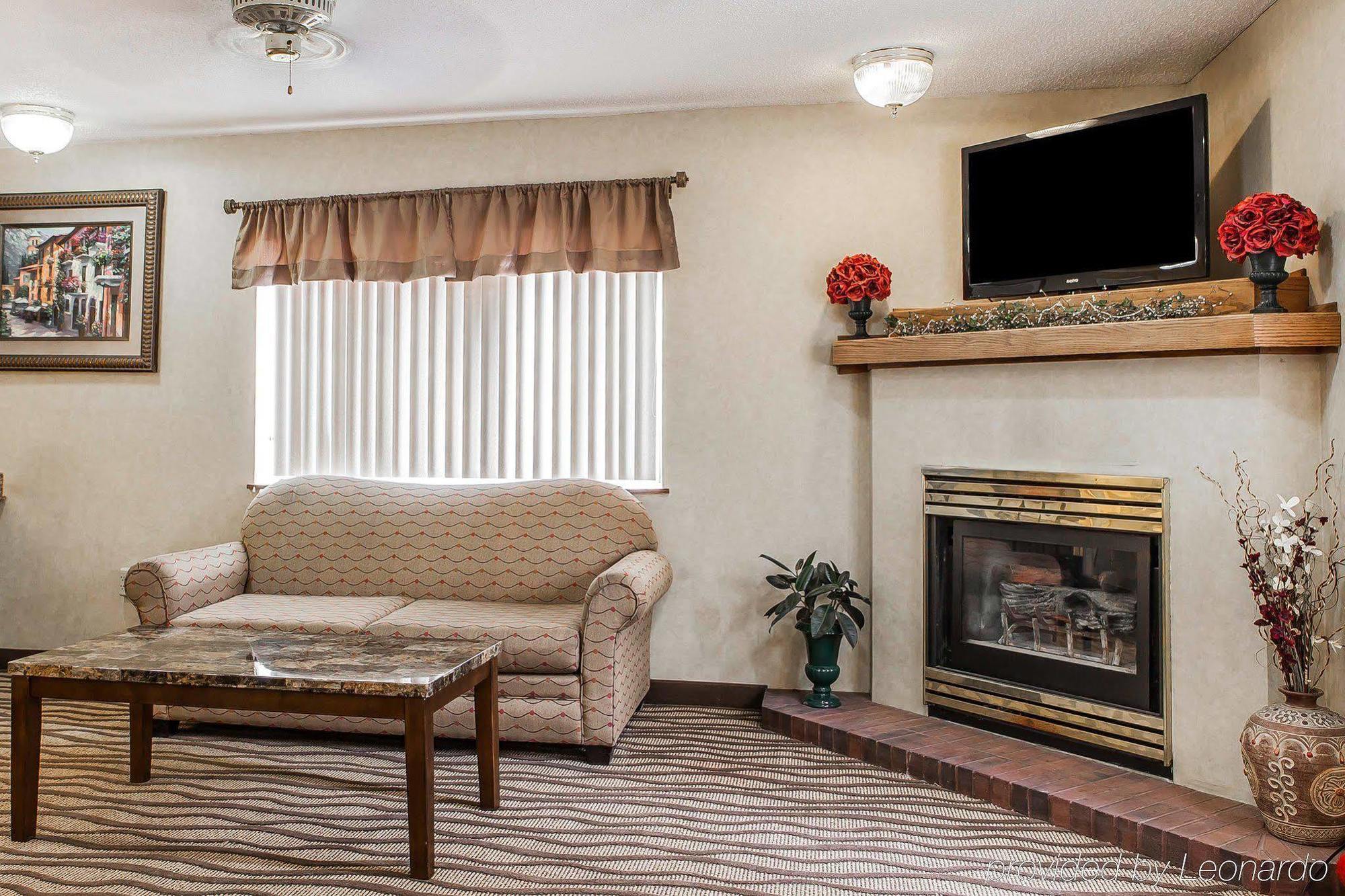 Baymont By Wyndham Fort Dodge Εξωτερικό φωτογραφία
